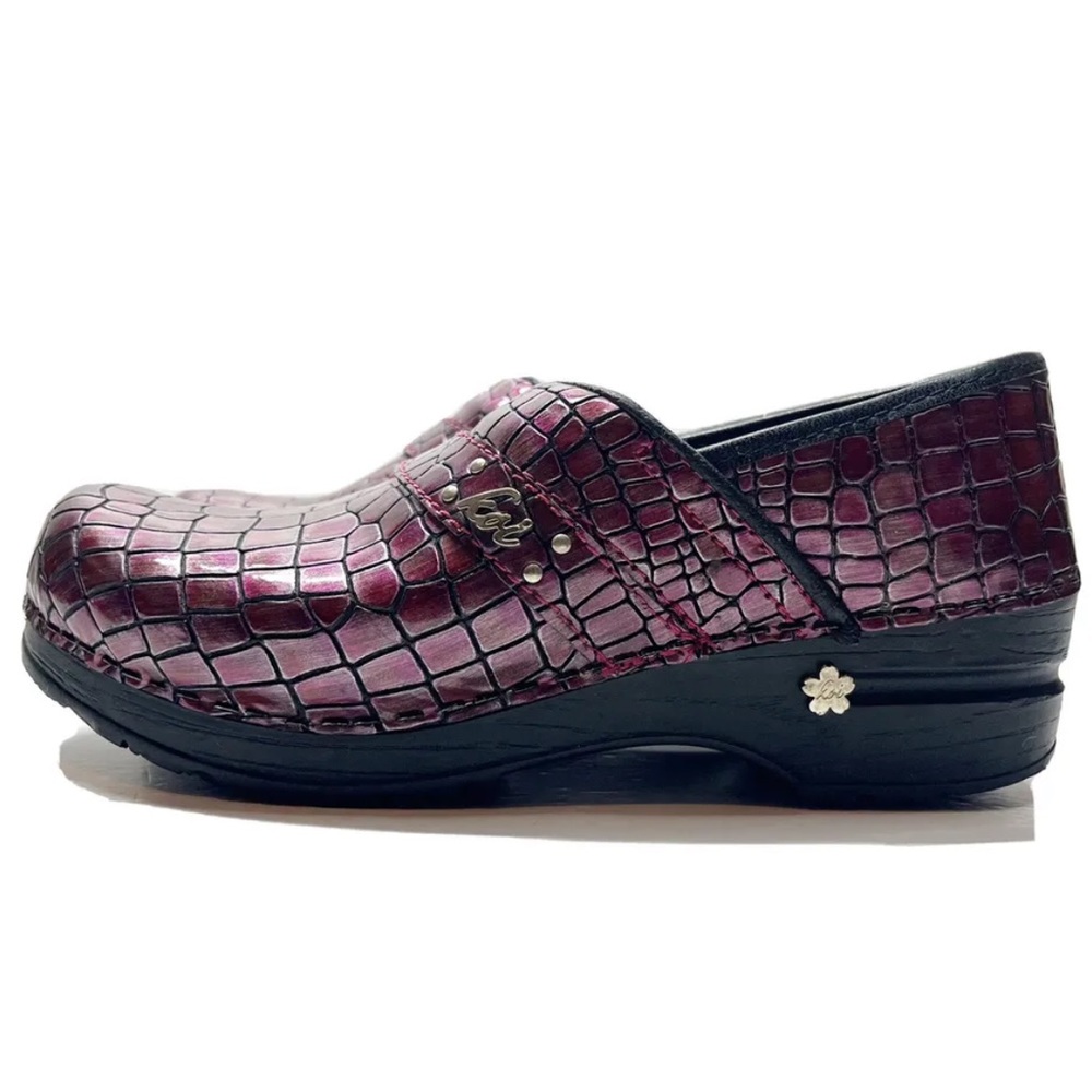 Koi By Sanita Charmed Purple Patent Leather Croc Work Clogs Size 8/38